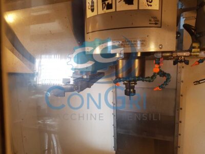 Centro di lavoro verticale HAAS VM2