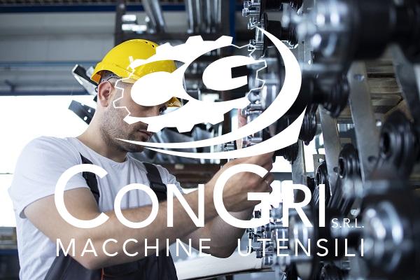 Allineamento macchina installazione Tecnico specializzato si occupa dell'allineamento macchina.